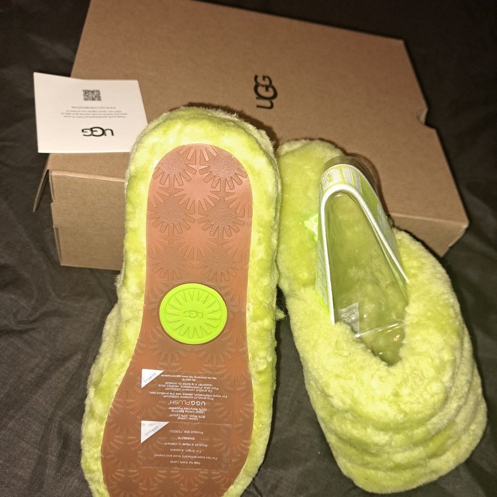 Ugg Fluff Yeah slippers lime green size 9 NWT